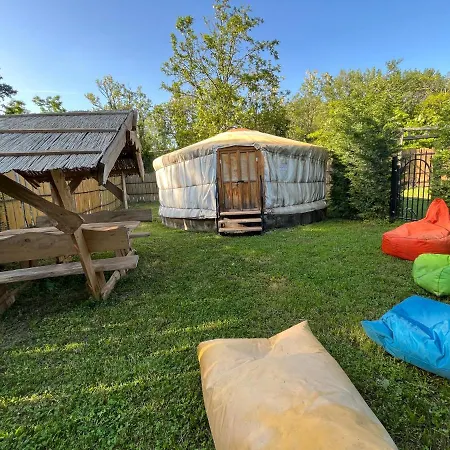 Luxury tent Magustanya Jurtaszallas Paloznak