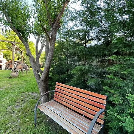 Tente de luxe Magustanya Jurtaszallas Paloznak
