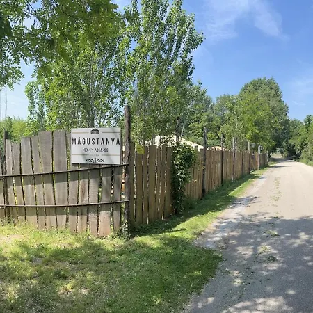 Magustanya Jurtaszallas Luxury tent Paloznak